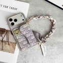 ディオール IPhone18pro max 18Pro 17ケースインスタで大人気 Dior アイフォン18plus 17pro max ケース 女子 かわいい おしゃれ ディオールアイフォン18pro  18air 18 Plus 18 Pro Max スマホケース Dior オブリーク柄 実用的 ディオール柄カード収納スマホケース