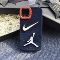Nikeナイキ iPhone18/17/16 シリーズデニム生地 NIKE × Jordan 刺繍ワッペンスマホケースNikeアイフォン18pro max 18 18pro 18plusケースハイブランド男女兼用