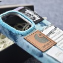 Stussyアイフォン18pro max 18 17ケース ロゴ刺繍パッチ Carhartt レザータグ デニム生地スマホケースStussy ステューシー  iPhone 18 18promax 18pro 18air 18plusケースStussyヒップホップ古着風ワッペン付き携帯カバー ブルーパープルタイダイ iPhone17/18/16 対応
