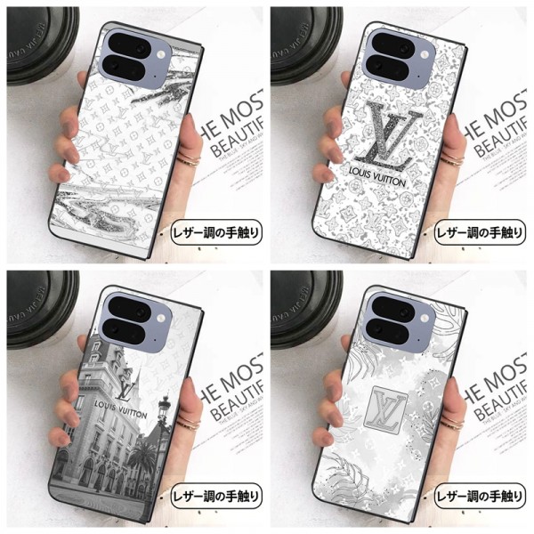 激安 ハイブランド LV iPhone ultra/Fold 折り畳みケース 男女兼用 高級 耐衝撃携帯ケースルイヴィトンiPhone ultra、iPhone Fold に対応、男性女性問わずおすすめの高級スマホカバー ルイヴィトンデザインの折り畳み式 iPhone ultra / Fold ケース