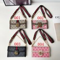 グッチGUCCI ブランド激安ギャラクシーs26 ultra s26 + s25 ultra携帯ケースGG モチーフ ウェブストライプ チェーン付き高品質ハイブランドiphone18ultra/18promax/17 proケースシンプルグッチsamsung s26ultra/ s26/ s26plusケース