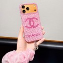 シャネルCHANELハイブランドiphone18/18promax/18 proケースシンプル激安ブランド シャネル iphone 18pro max 17 proケース流行り簡約ラインストーン装飾 高級感スマホケース シフォンリボンストラップ付き