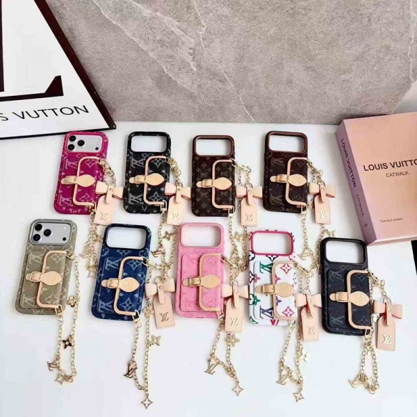 レディースVuitton アイホン18pro 18pro Max ケースカバー 上品ルイヴィトンLV iphone18 plus 17 16 17pro Max 17E ケースカジュアル アイホン18air 18PROケースクラシック総柄 カード収納スマホカバー メタルバックル チャームチェーン付き