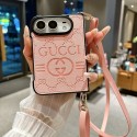 GUCCI アイフォン デュオ ケースハイブランドグッチ iPhone Duo ケース 全面保護 カメラ保護 薄型 手帳型 メンズ男女兼用グッチ iPhone duo おしゃれ手首ストラップ付き 折畳みスマホケース 
