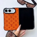 ルイヴィトン iPhone Duo ケース LVアイフォン デュオ ケースハイブランド全面保護 カメラ保護 薄型男女兼用ルイヴィトンLV iPhone duo おしゃれ手首ストラップ付き 折畳みスマホケースシンプル
