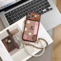 シャネル可愛いアイフォン18pro max 17 pro max 18 ケース カメリア パール チェーン ストラップ付き ブラウンxピンク Iphone18 Plus 17Pro Max ブランド レディース 人気 シャネルCHANEL アイフォン18pro 17 proカバー