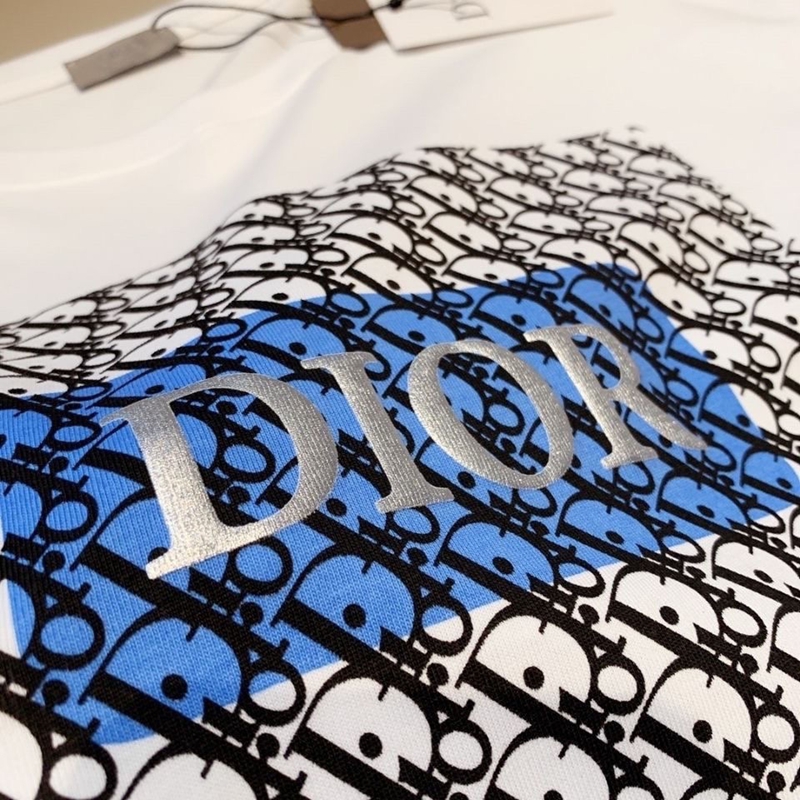 ディオールDior 親子リンクコーデ Tシャツ