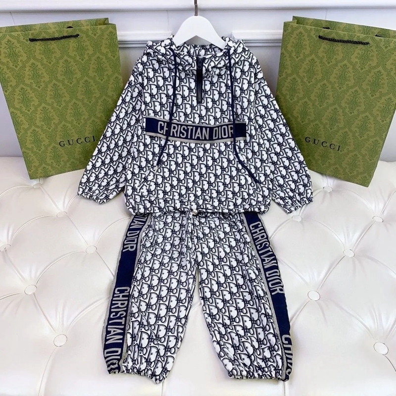 ディオール 子供服 キッズ パーカー秋冬