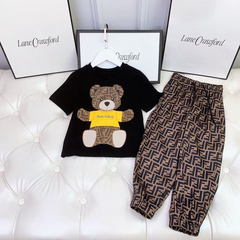 フェンデイ fendiハイブランドフェンディのおしゃれな子供服