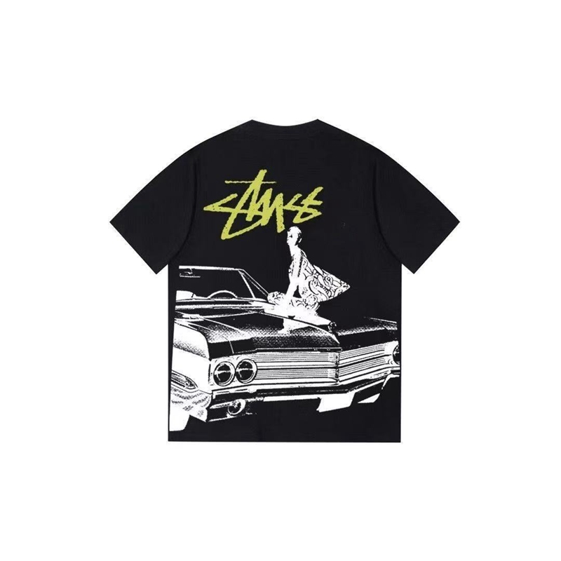 大人気の Stussy のブランド柄が施された子供用半袖 T シャツ