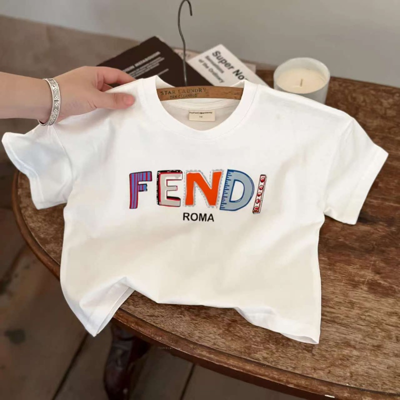 フェンデイ子供 t シャツFENDI カラフルな文字プリント 子供用白 
