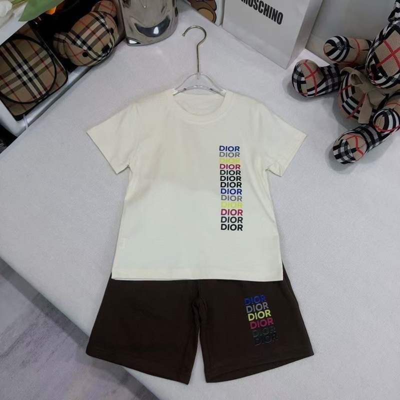  DIOR子供服ディオール上下セット tシャツ ショーツ ハイブランド