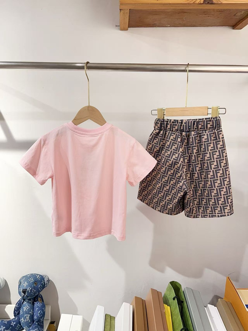 フェンデイ可愛いクマ柄 ピンク T シャツとセット キッズ