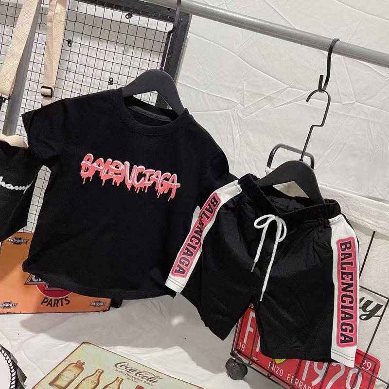 バレンシアガBalenciaga子供服 上下セット tシャツ ショーツ 2点