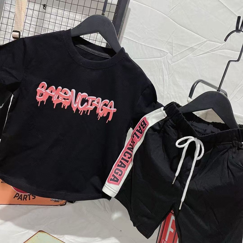 Balenciagaキッズ専用 夏の 個性的な 2 ピースセット T シャツ