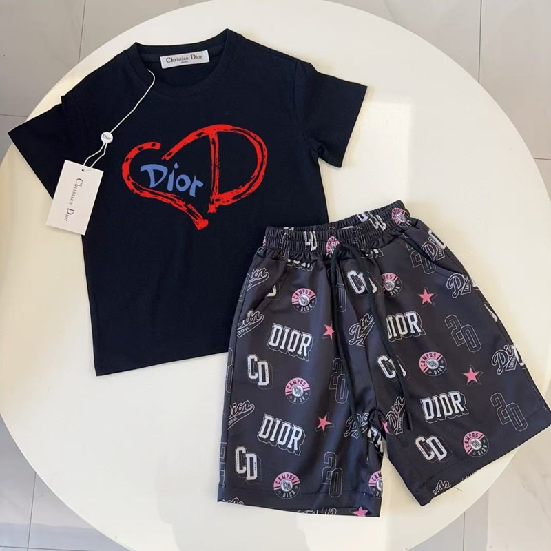 ディオール子供服Diorキッズ 2 点
