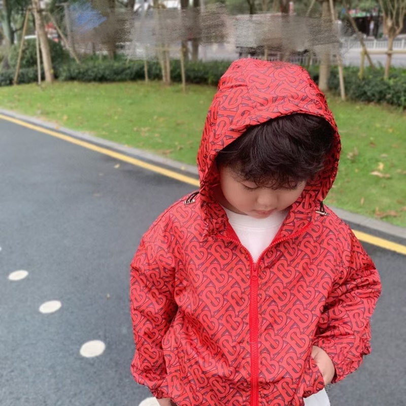 Burberry 子供服 キッズ コートハイブランド子供服 