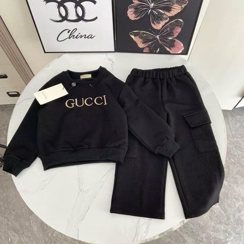 新作gucciキッズ服グッチ 子供服チルドレン ブランドロゴ スウェットセット韓国風