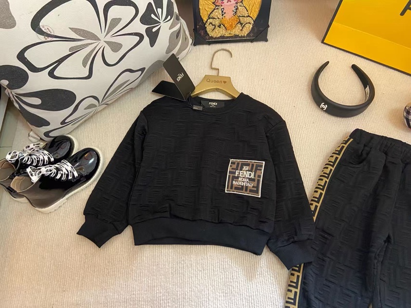 激安  フェンディfendi 洋服韓国風