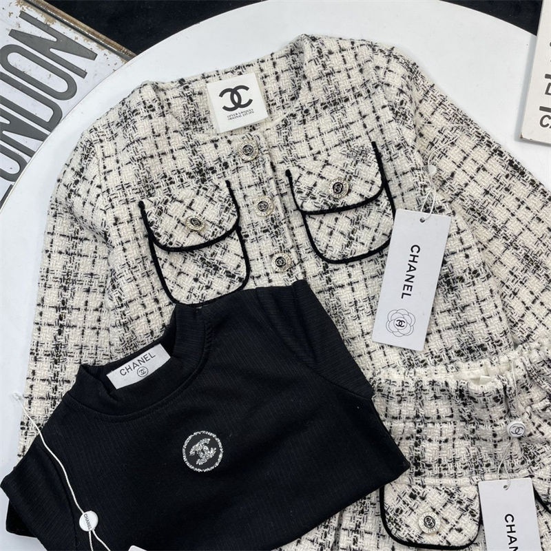 CHANELシャネル子供洋服 キッズ ホワイト 3 点