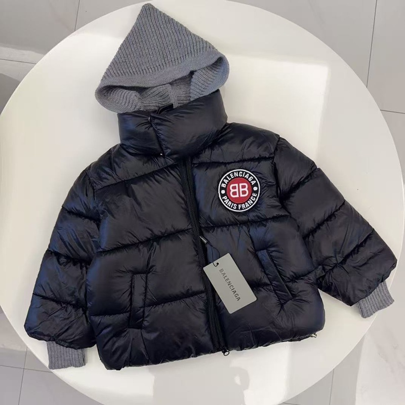 バレンシアガBalenciaga子供服激安