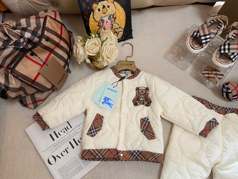 バーバリー Burberry子供服秋冬チェック柄 テディベア刺繍