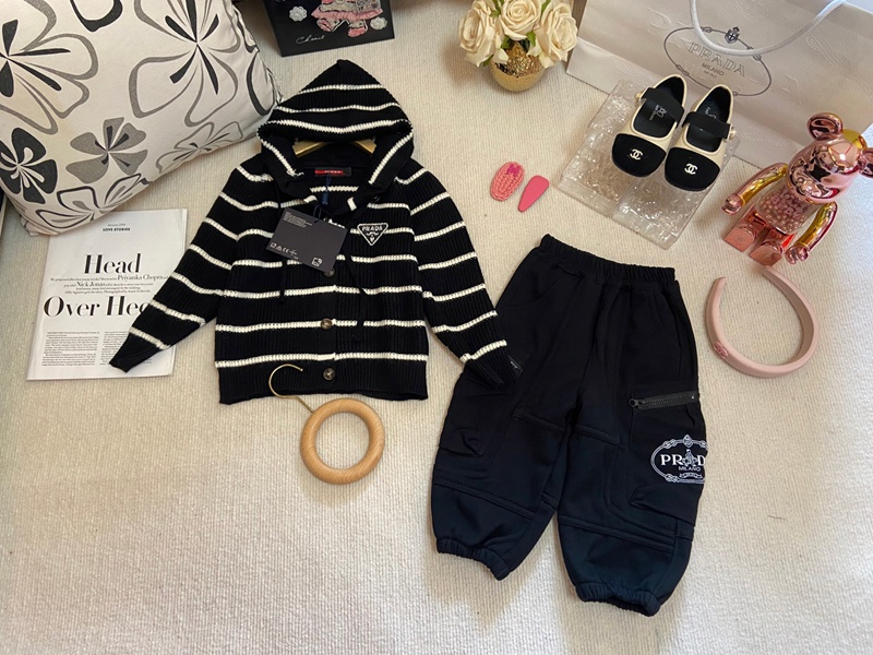  プラダprada 子供セットアップ韓国風