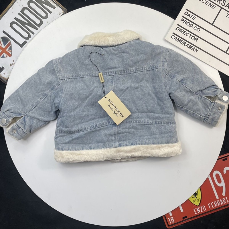 バーバリー キッズブランド服秋冬