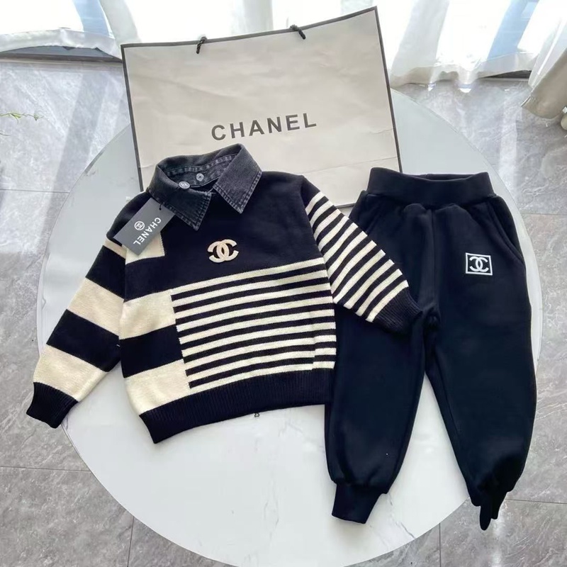 シャネルCHANEL 子供セットアップ