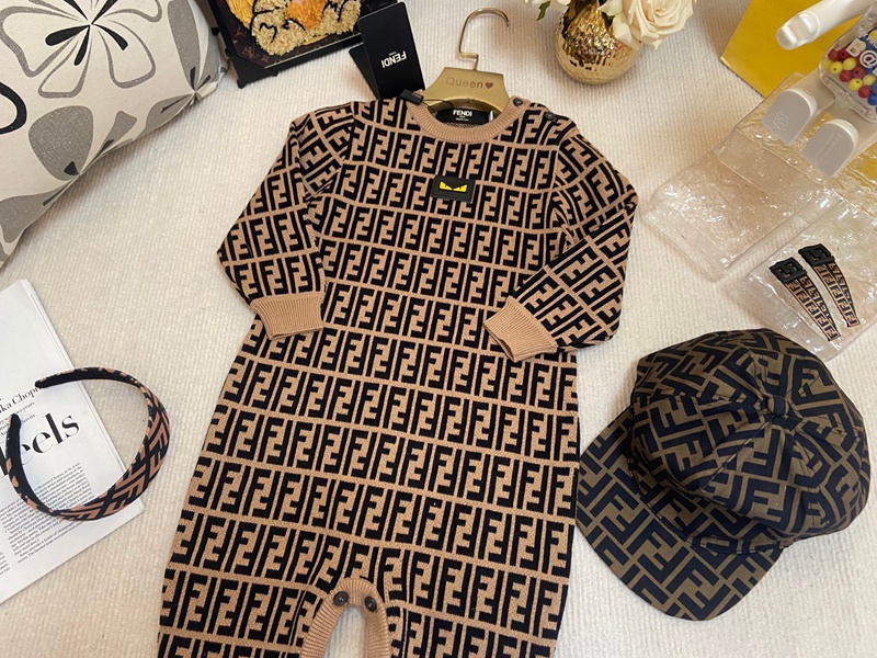 フェンディ子供服 fendiコピーベストコート超安い