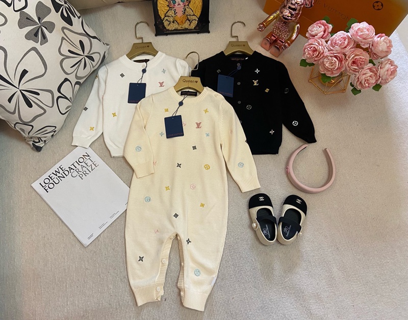 ルイヴィトン ベビーキッズ子供服