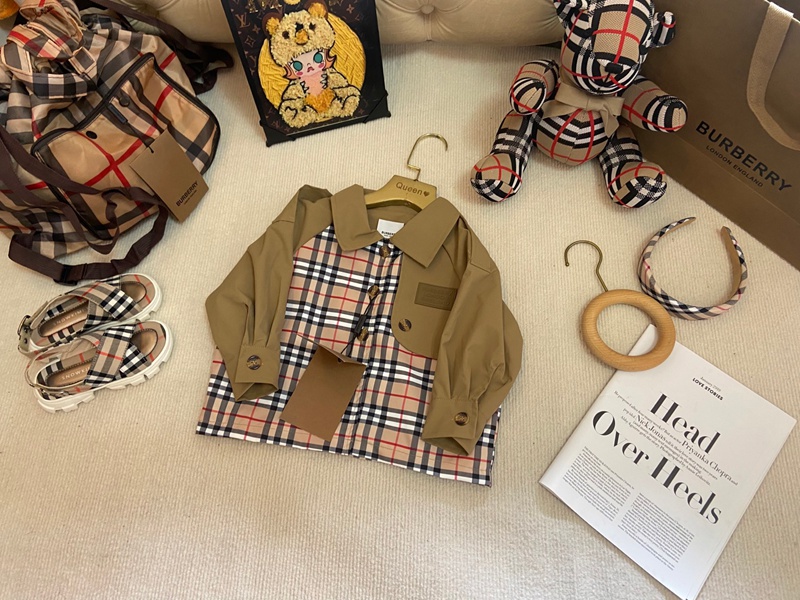ハイブランド子供服バーバリー キッズ 
