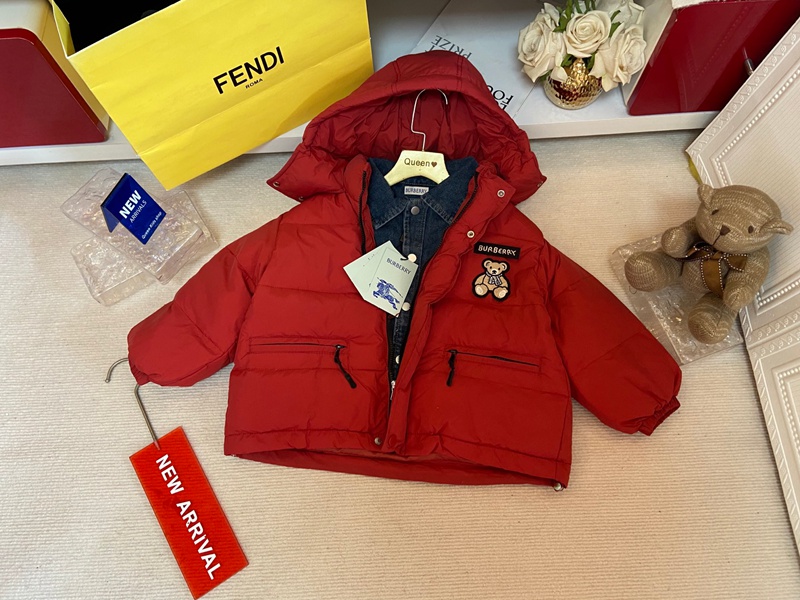 バーバリー Burberry子供服防寒中綿コート秋冬服