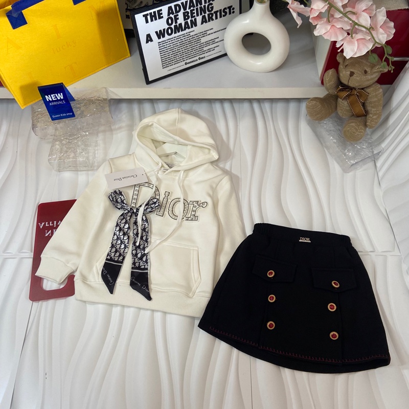 ディオールDior 子供セットアップ