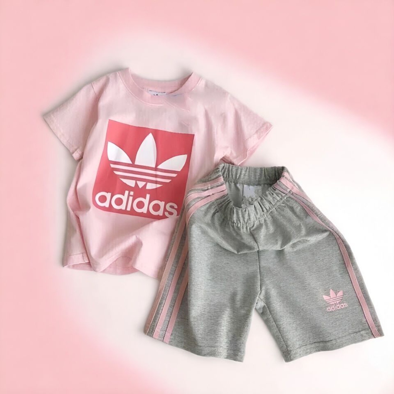 Adidas子供服ハイブランド上下セット tシャツ ショーツ 2点キッズ服