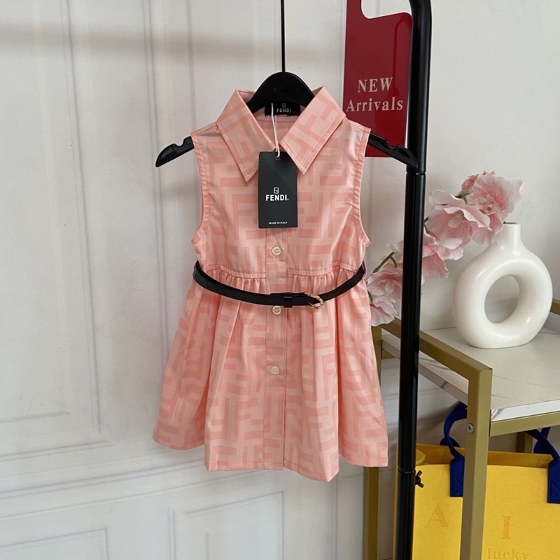 フェンディfendi 女の子子供服