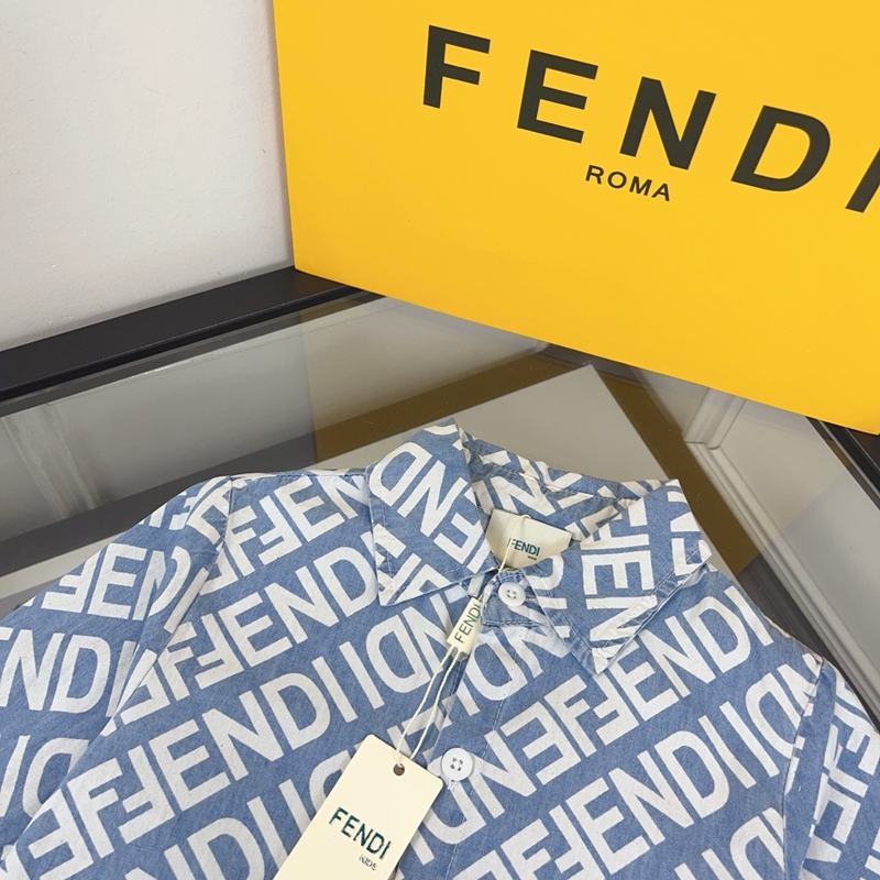 FENDI 子供シャツフェンディ総柄長袖シャツ男の子