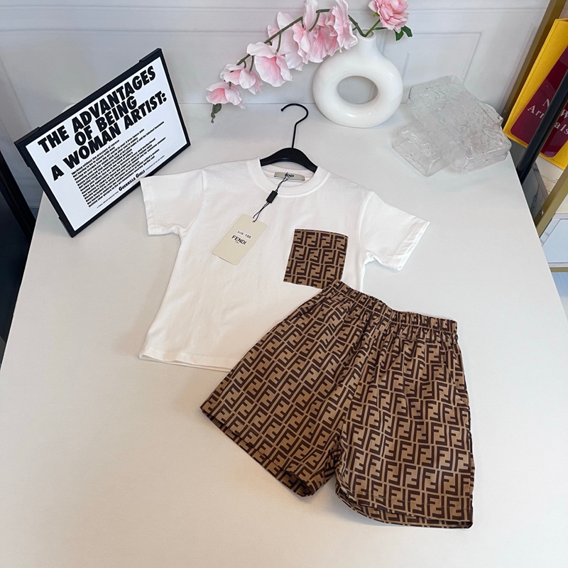 fendi 子供用ポケット柄デザイン 男の子女の子