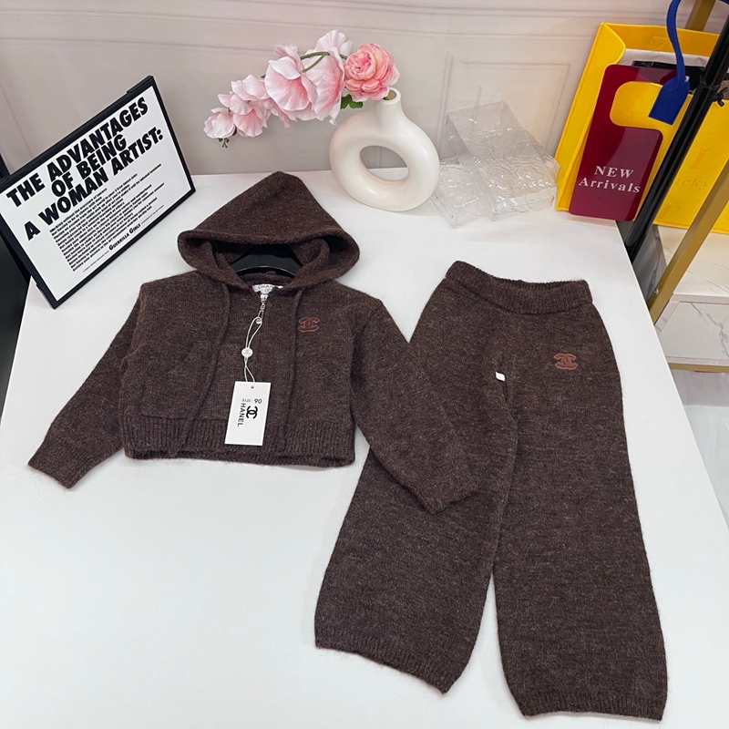 秋冬 おしゃれセットアップCHANEL 女の子